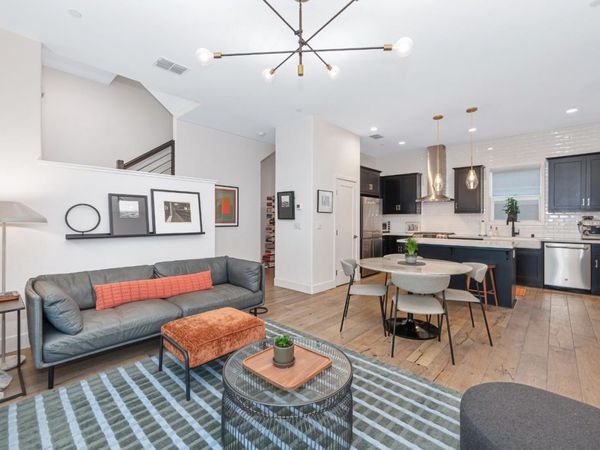 1707 17th St, Sacramento, CA 95811