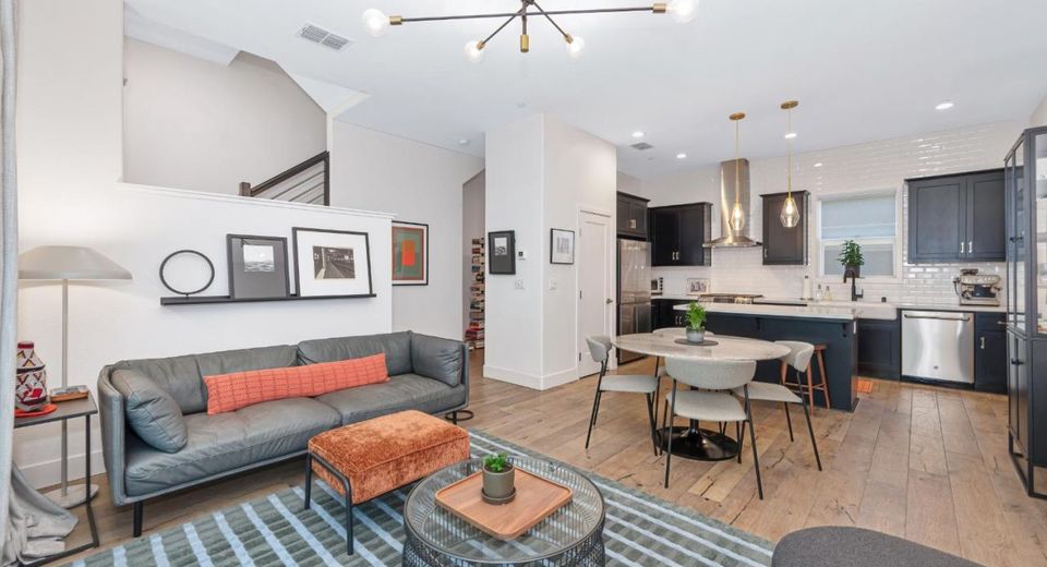 1707 17th St, Sacramento, CA 95811 Photo