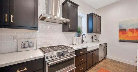 1707 17th St, Sacramento, CA 95811 Photo