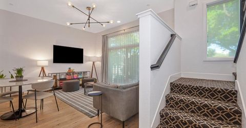 1707 17th St, Sacramento, CA 95811 Photo