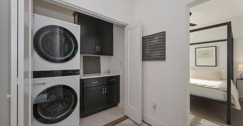 1707 17th St, Sacramento, CA 95811 Photo