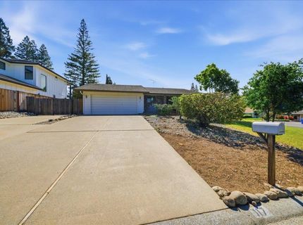 117 Oak Rock Cir, Folsom, CA 95630 Photo