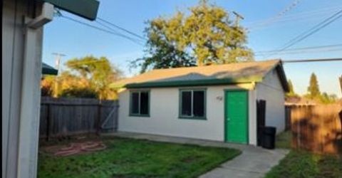 902 W 2nd St, Lincoln, CA 95648 Photo