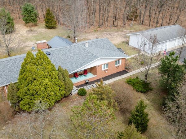 7200 E 150 N, Knox, IN 46534