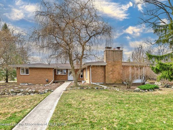 3001 Westchester Road, Lansing, MI 48911