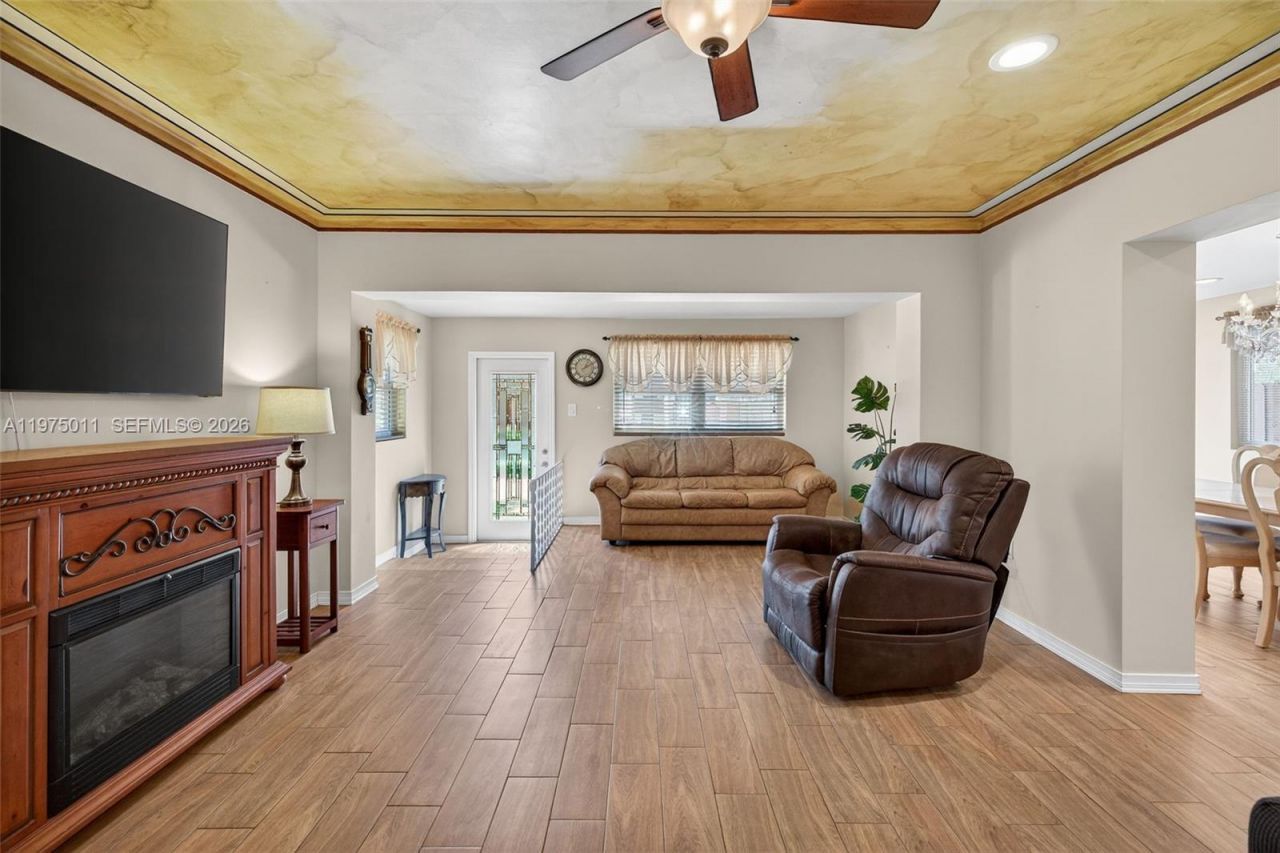 2543 Liberty St , Hollywood, FL 33020 Photo