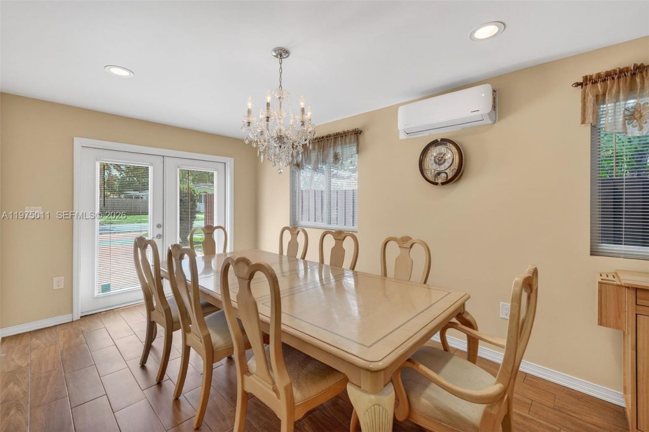 2543 Liberty St, Hollywood, FL 33020 Photo