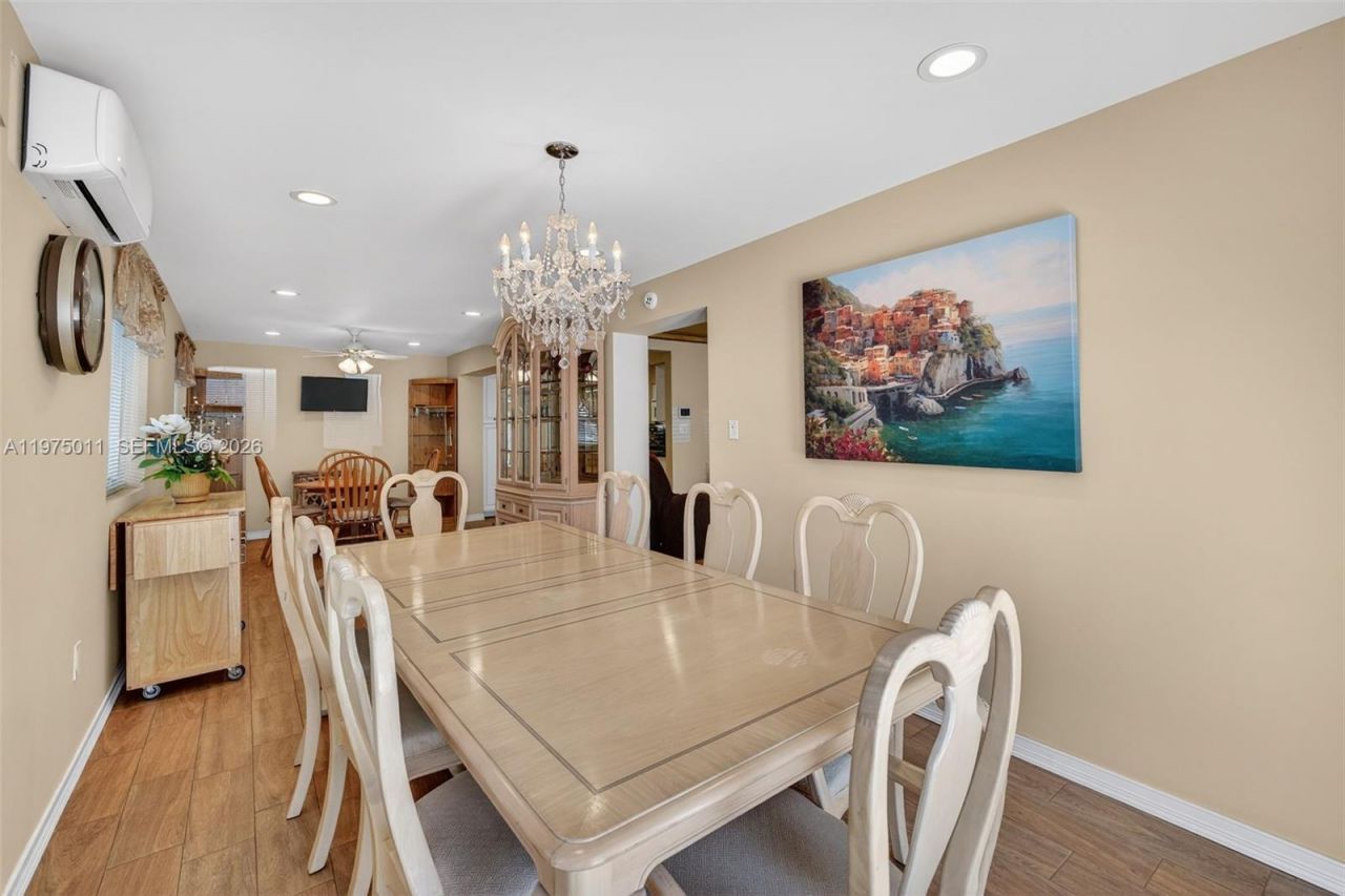 2543 Liberty St, Hollywood, FL 33020 Photo