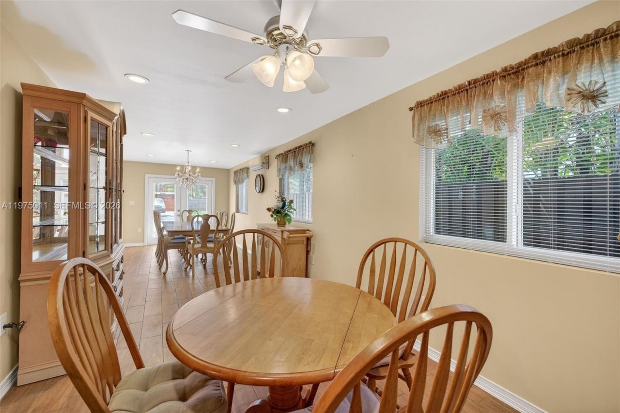 2543 Liberty St, Hollywood, FL 33020 Photo