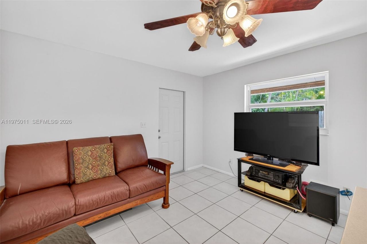 2543 Liberty St, Hollywood, FL 33020 Photo