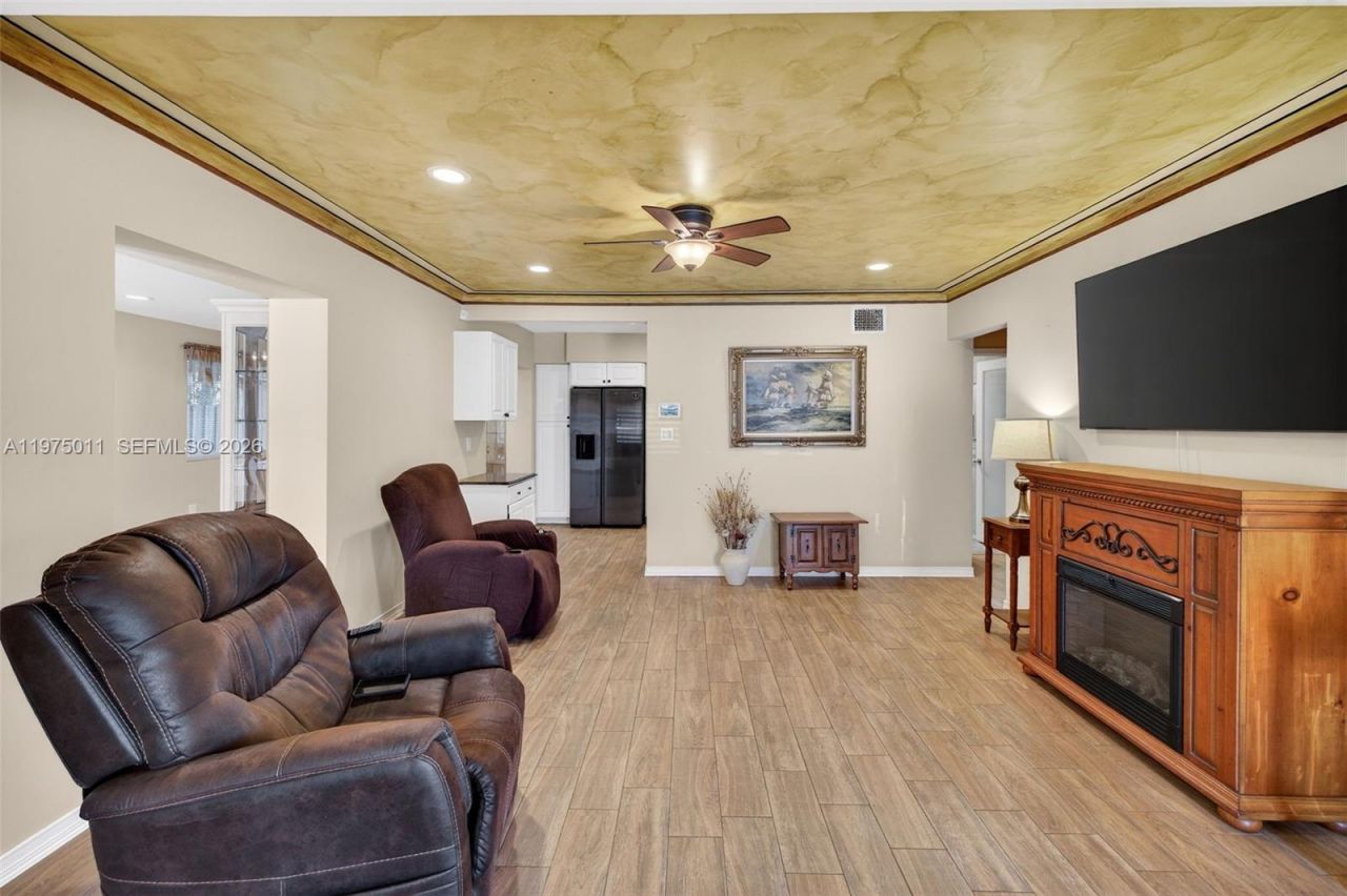 2543 Liberty St , Hollywood, FL 33020 Photo