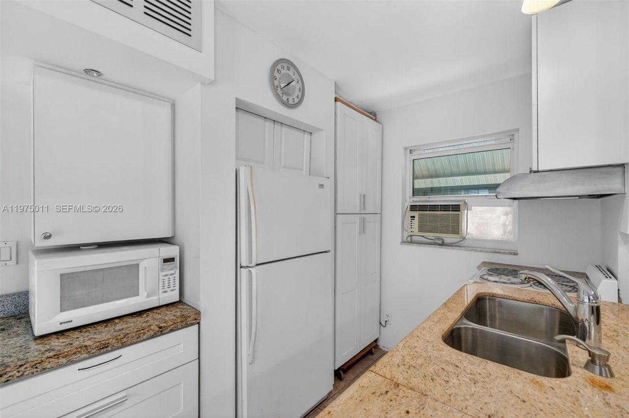 2543 Liberty St, Hollywood, FL 33020 Photo