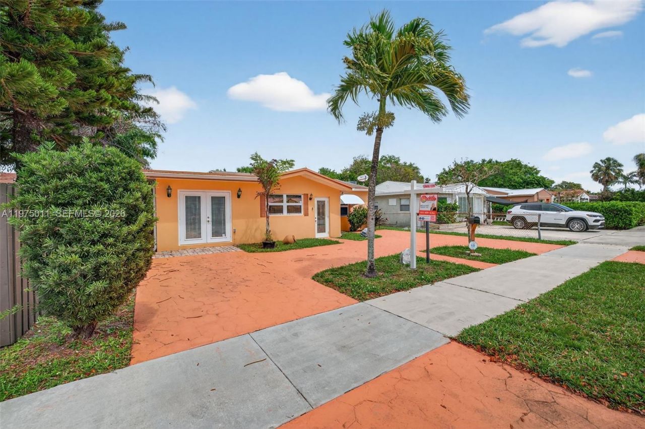 2543 Liberty St , Hollywood, FL 33020 Photo