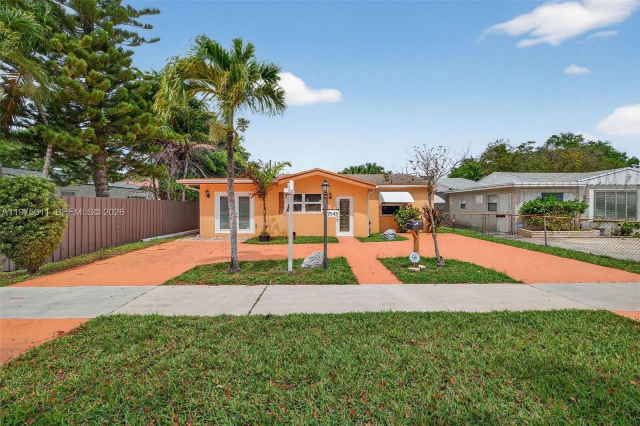 2543 Liberty St, Hollywood, FL 33020 Photo