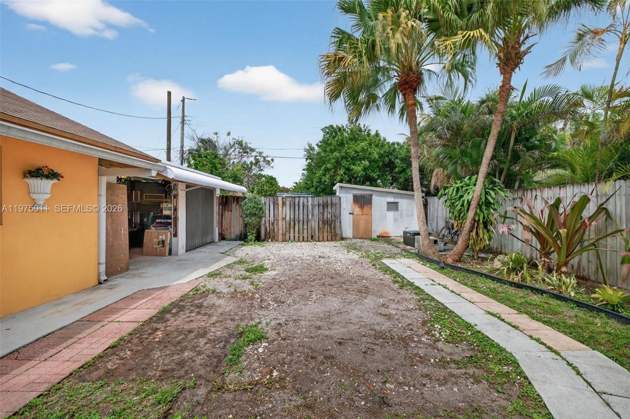 2543 Liberty St, Hollywood, FL 33020 Photo
