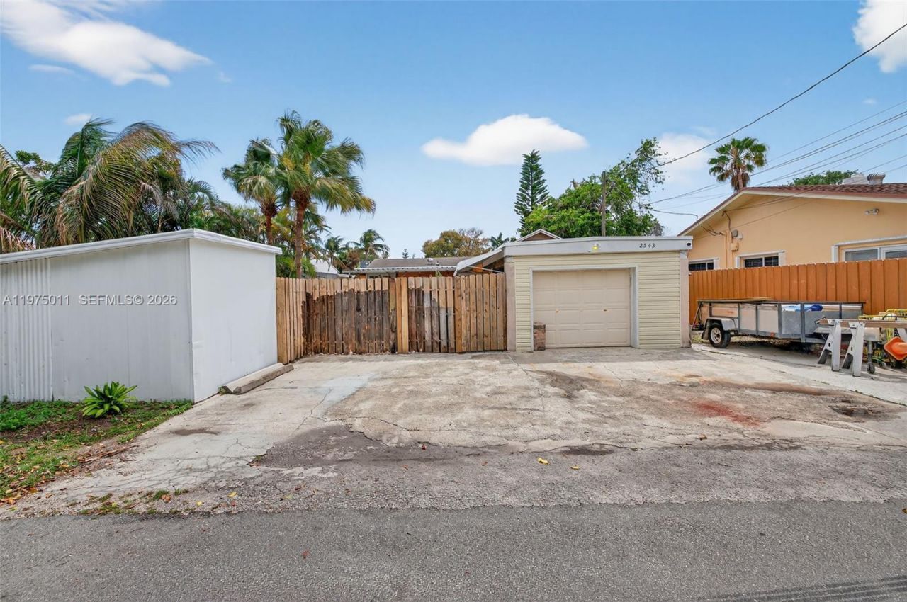 2543 Liberty St , Hollywood, FL 33020 Photo