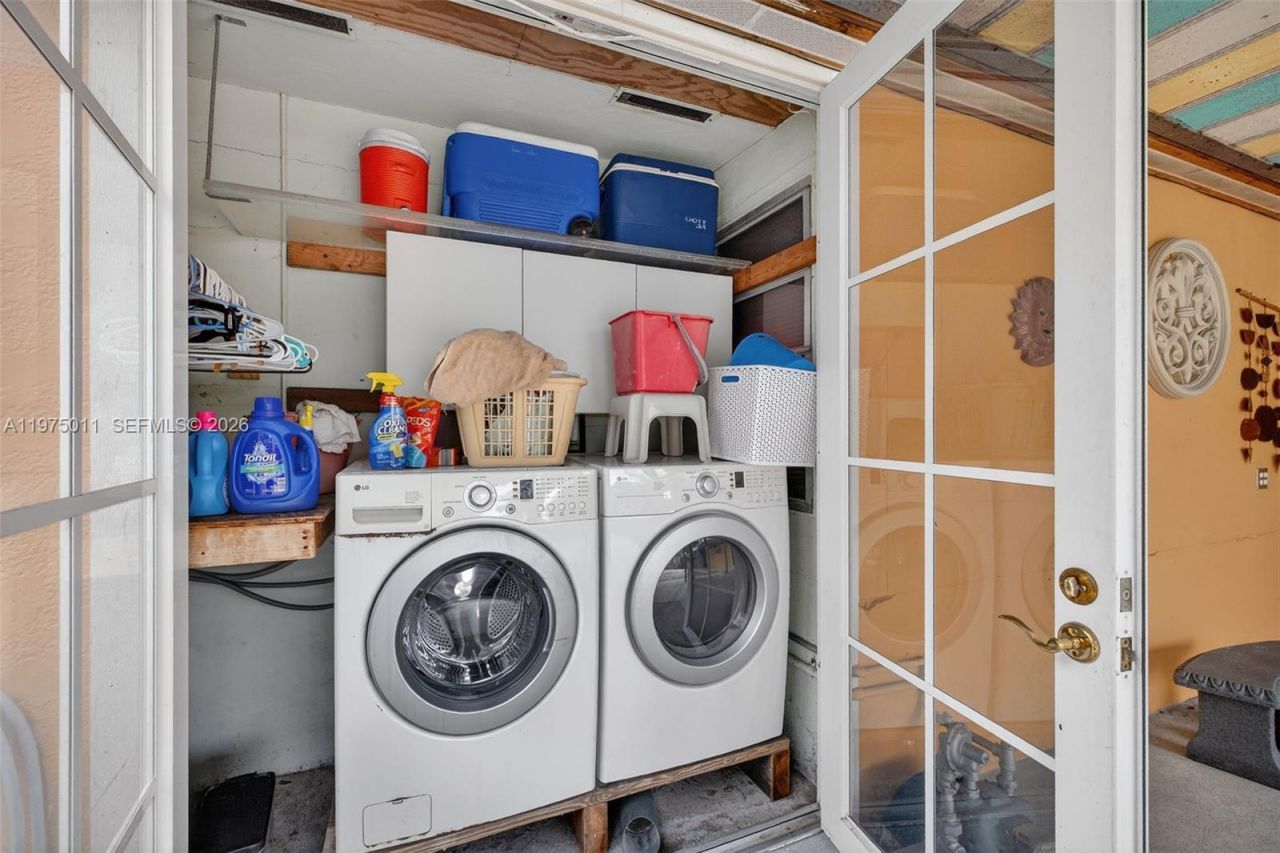 2543 Liberty St , Hollywood, FL 33020 Photo