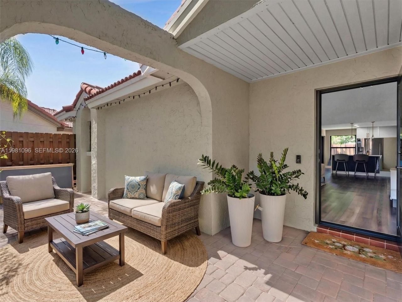 2083 Augusta, Weston, FL 33326 Photo