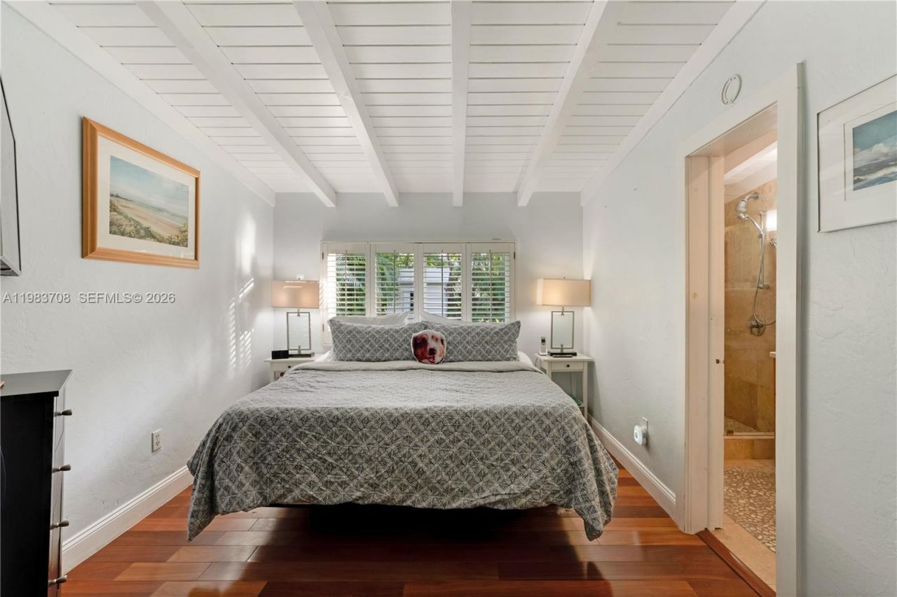 310 Greenwood Dr , Key Biscayne, FL 33149 Photo