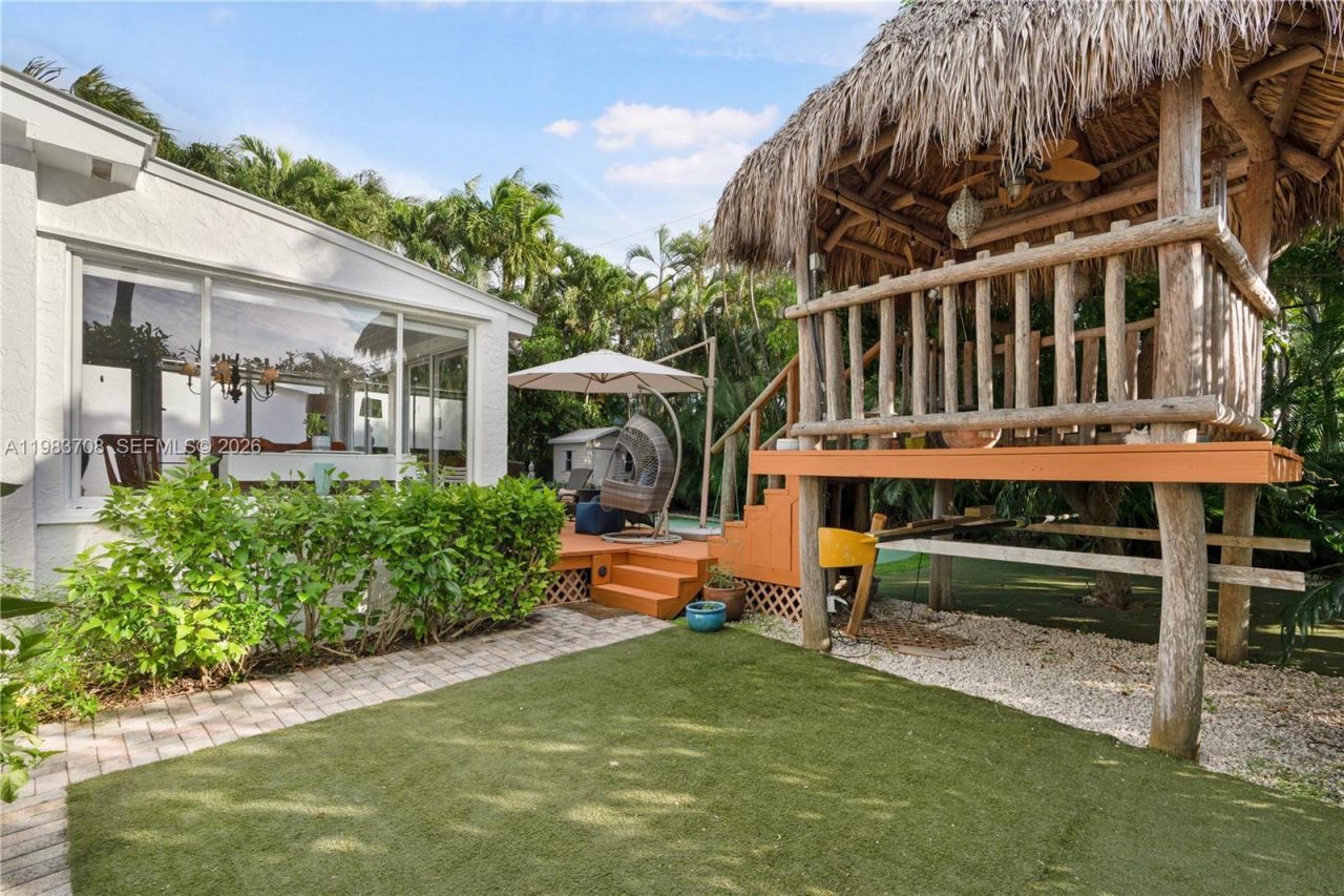 310 Greenwood Dr , Key Biscayne, FL 33149 Photo