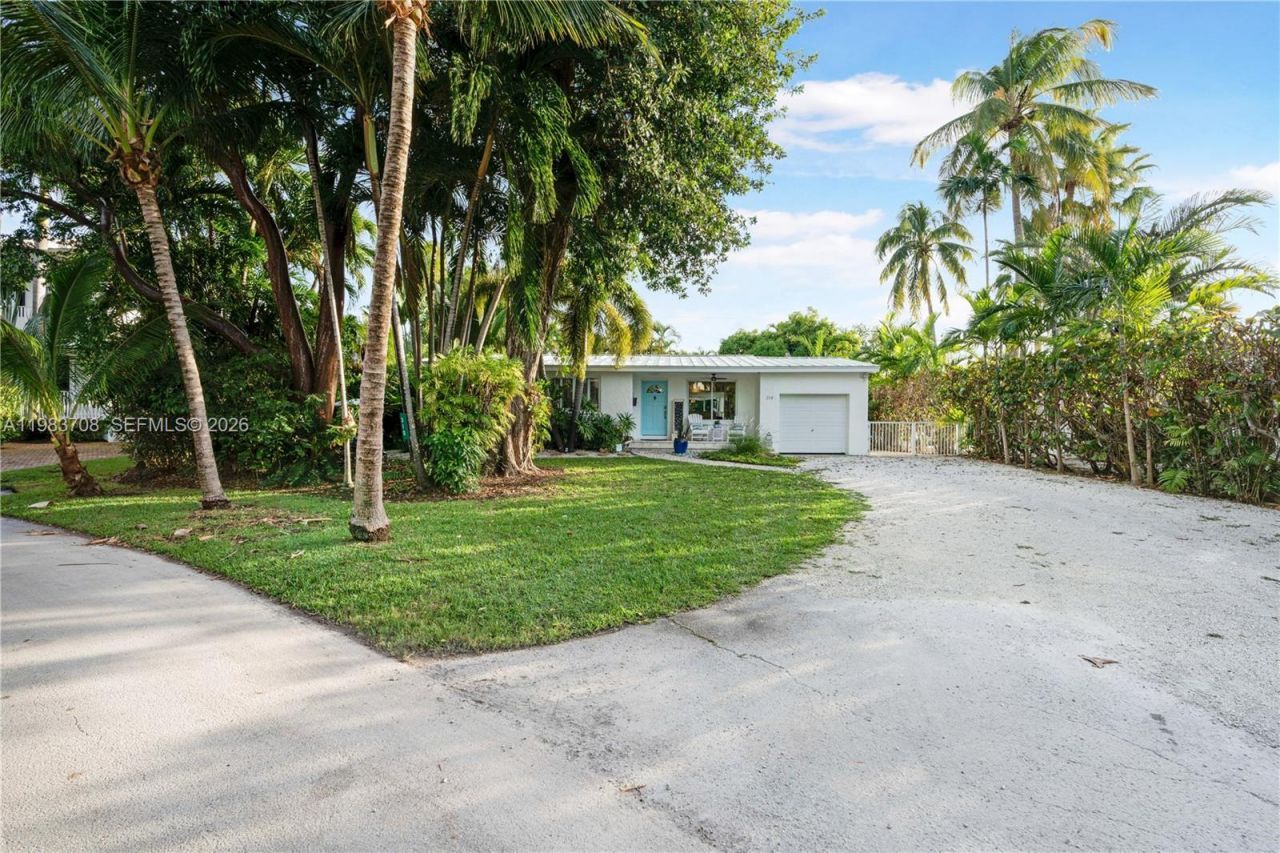 310 Greenwood Dr , Key Biscayne, FL 33149 Photo