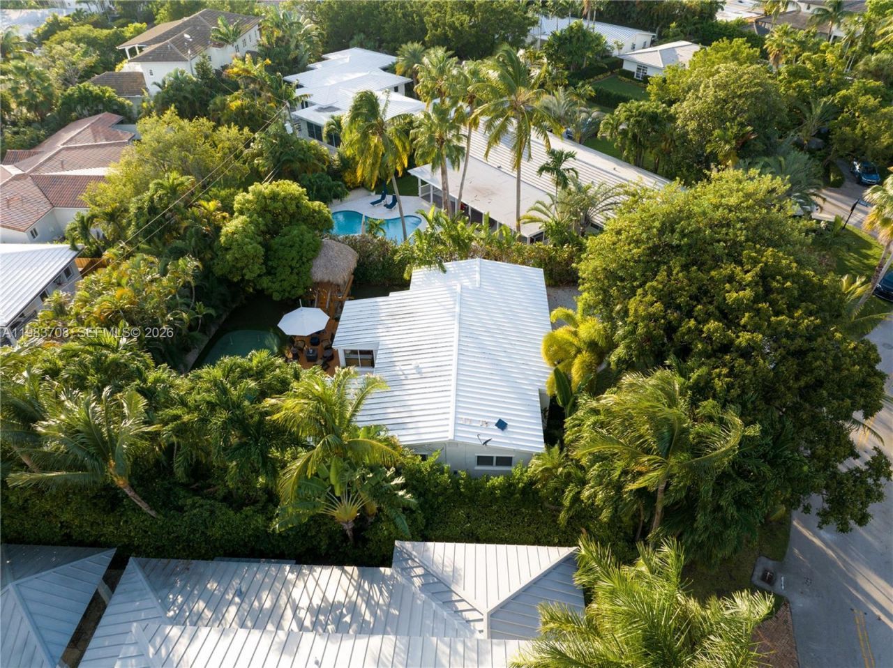 310 Greenwood Dr , Key Biscayne, FL 33149 Photo