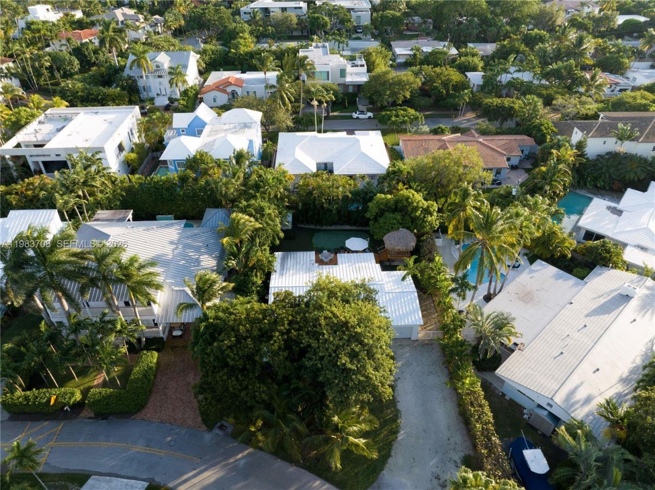 310 Greenwood Dr , Key Biscayne, FL 33149 Photo