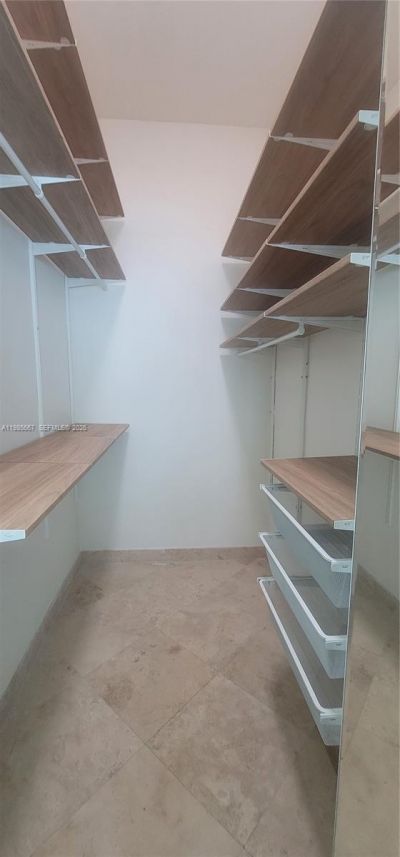 31 SE 5th St, Unit 1110, Miami, FL 33131 Photo