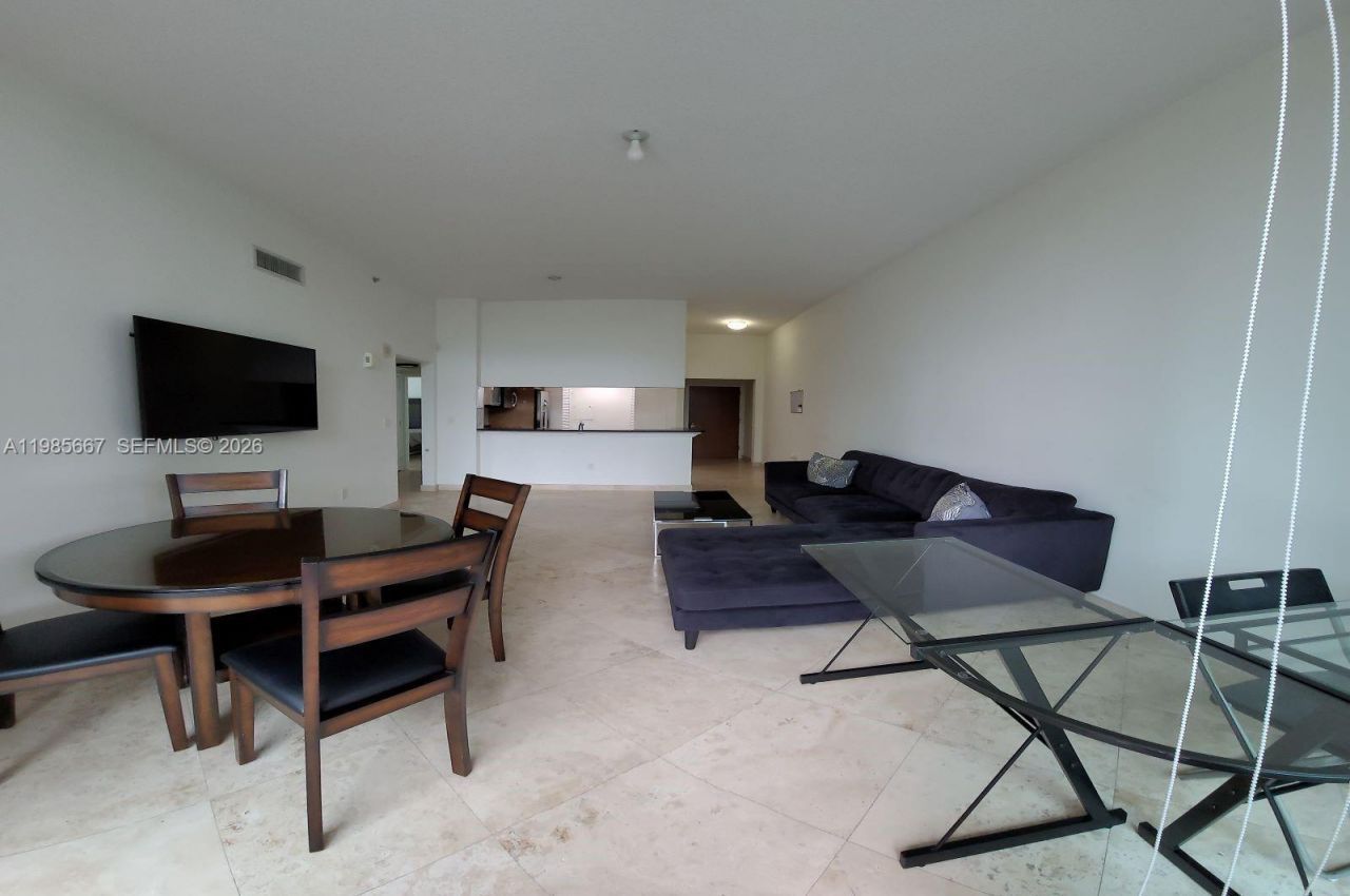 31 SE 5th St, Unit 1110, Miami, FL 33131 Photo