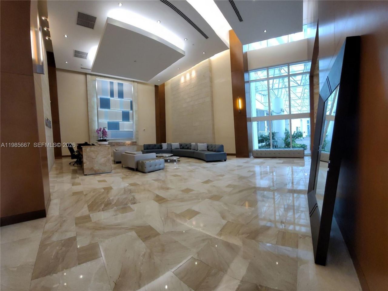 31 SE 5th St, Unit 1110, Miami, FL 33131 Photo