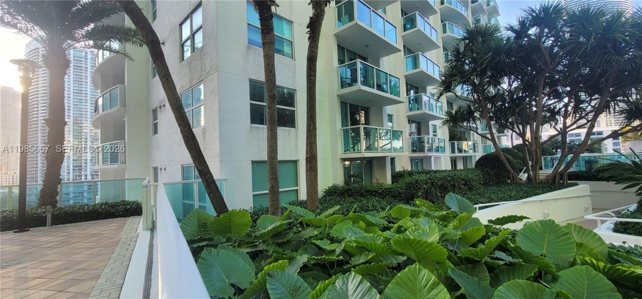 31 SE 5th St, Unit 1110, Miami, FL 33131 Photo