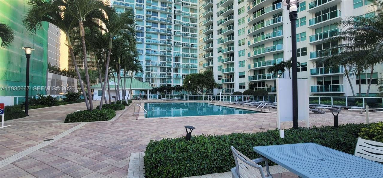 31 SE 5th St, Unit 1110, Miami, FL 33131 Photo