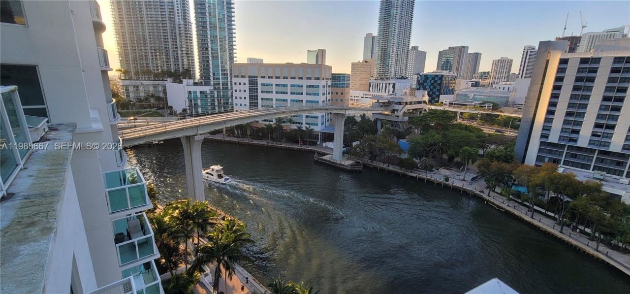 31 SE 5th St, Unit 1110, Miami, FL 33131 Photo