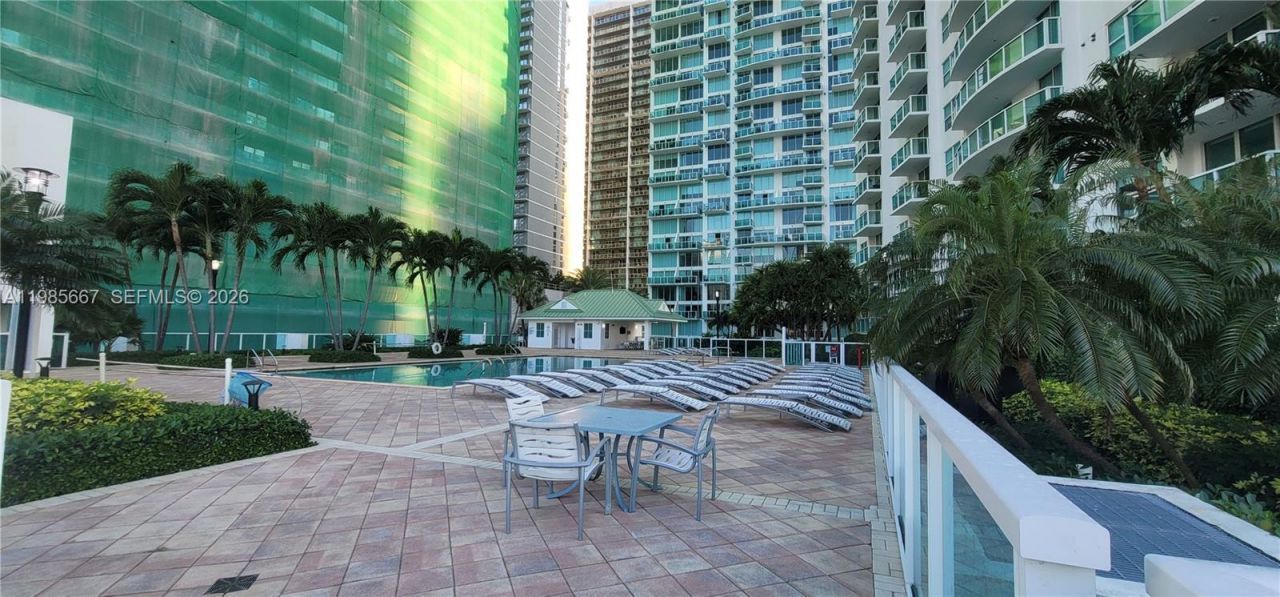 31 SE 5th St, Unit 1110, Miami, FL 33131 Photo