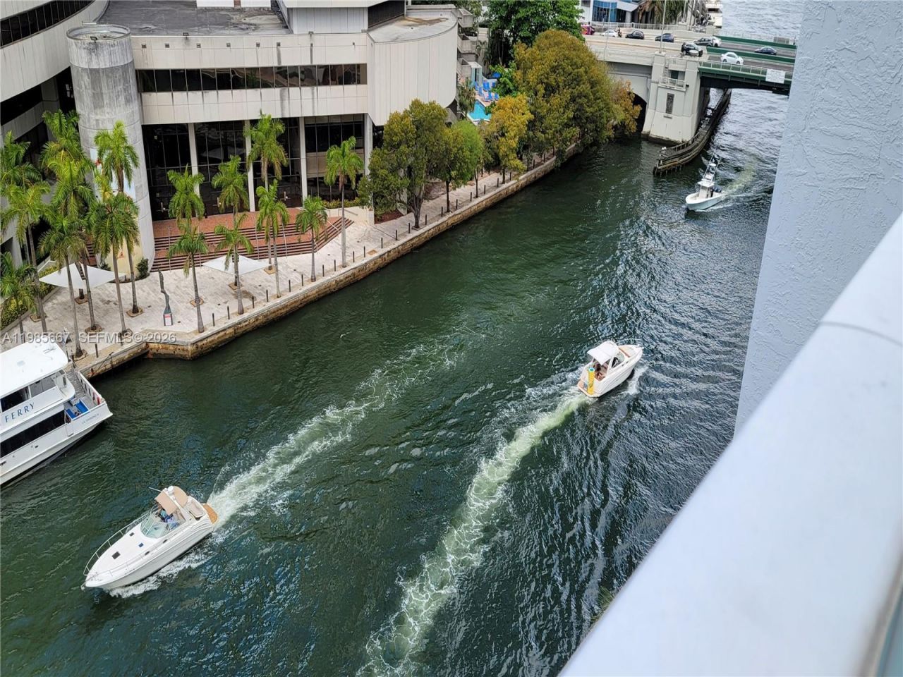 31 SE 5th St, Unit 1110, Miami, FL 33131 Photo