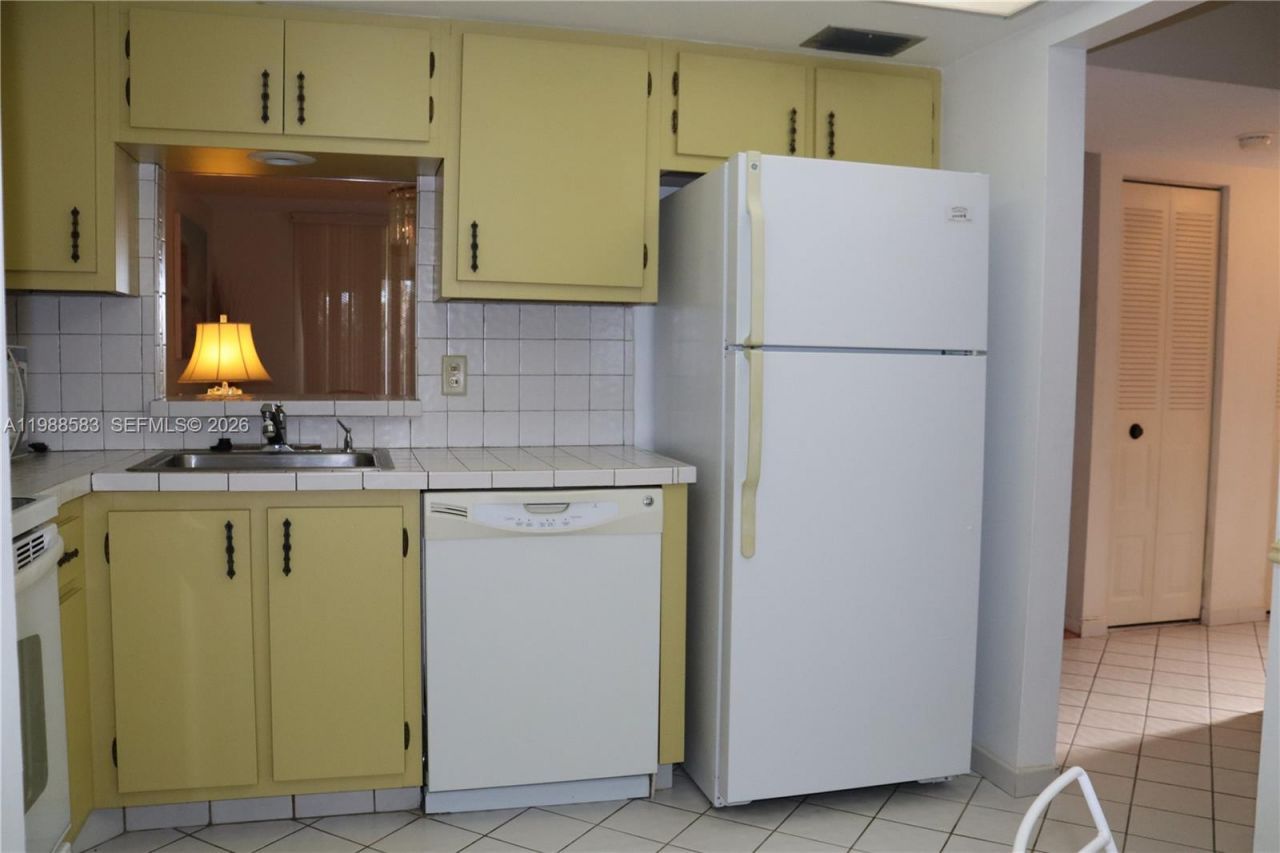 1470 NW 80th Ave , Unit 308, Margate, FL 33063 Photo