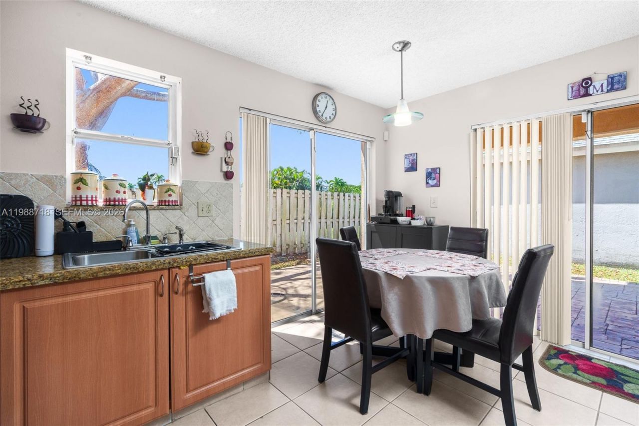 1199 SW 109th Ln , Davie, FL 33324 Photo