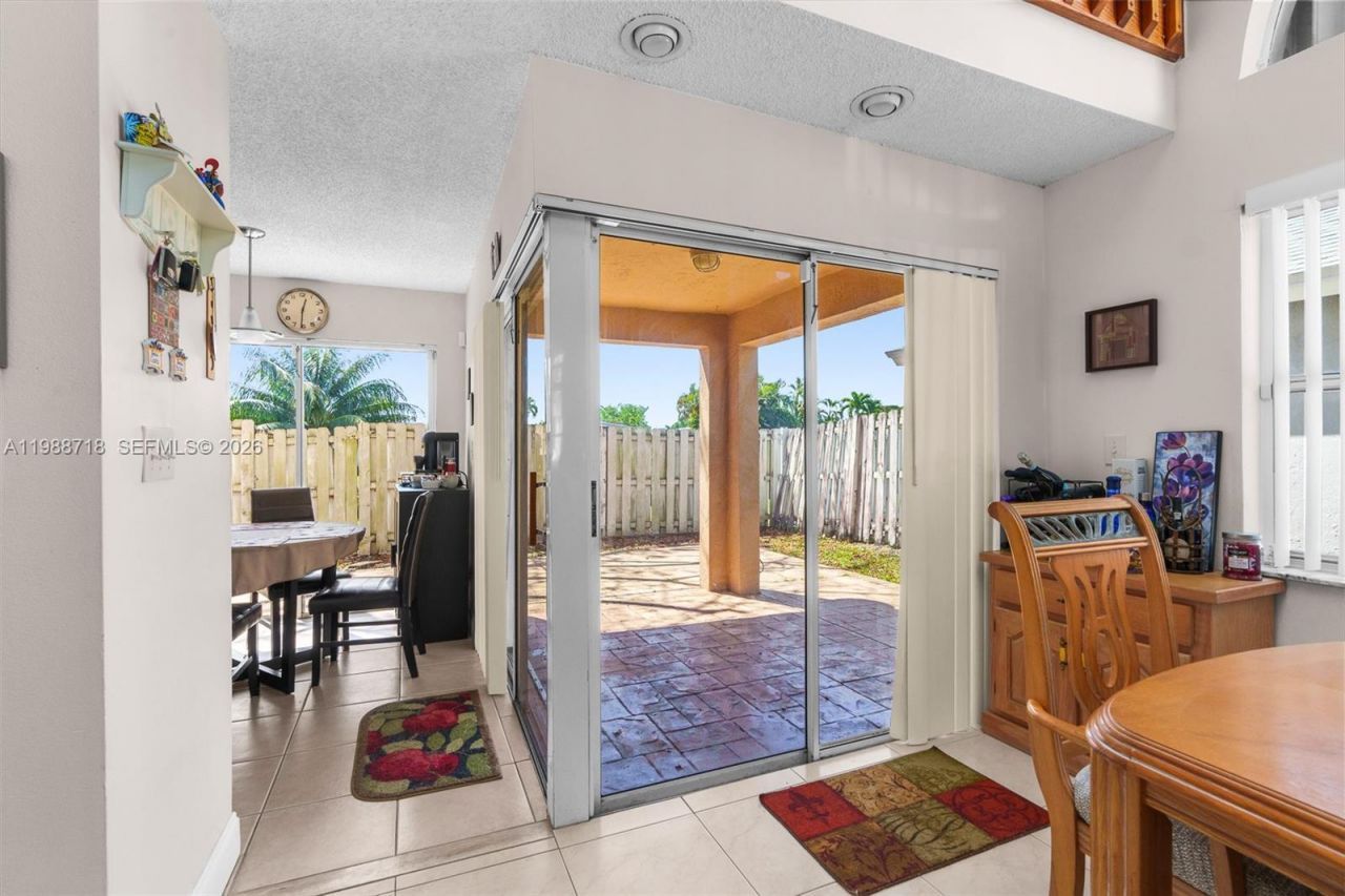 1199 SW 109th Ln , Davie, FL 33324 Photo