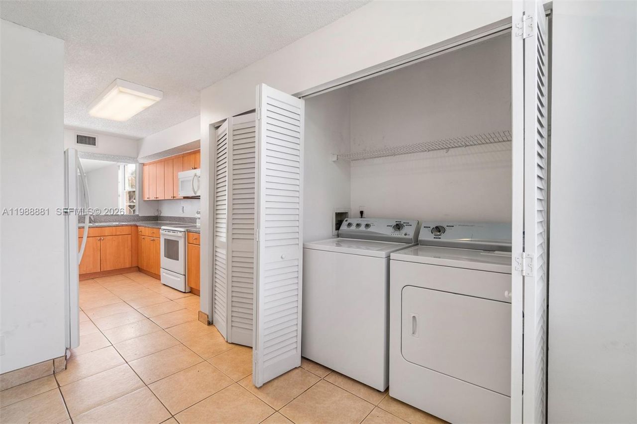 8302 NW 24th St , Unit 8302, Coral Springs, FL 33065 Photo