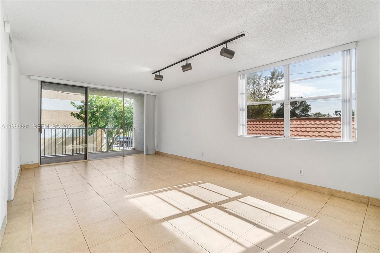 8302 NW 24th St , Unit 8302, Coral Springs, FL 33065 Photo