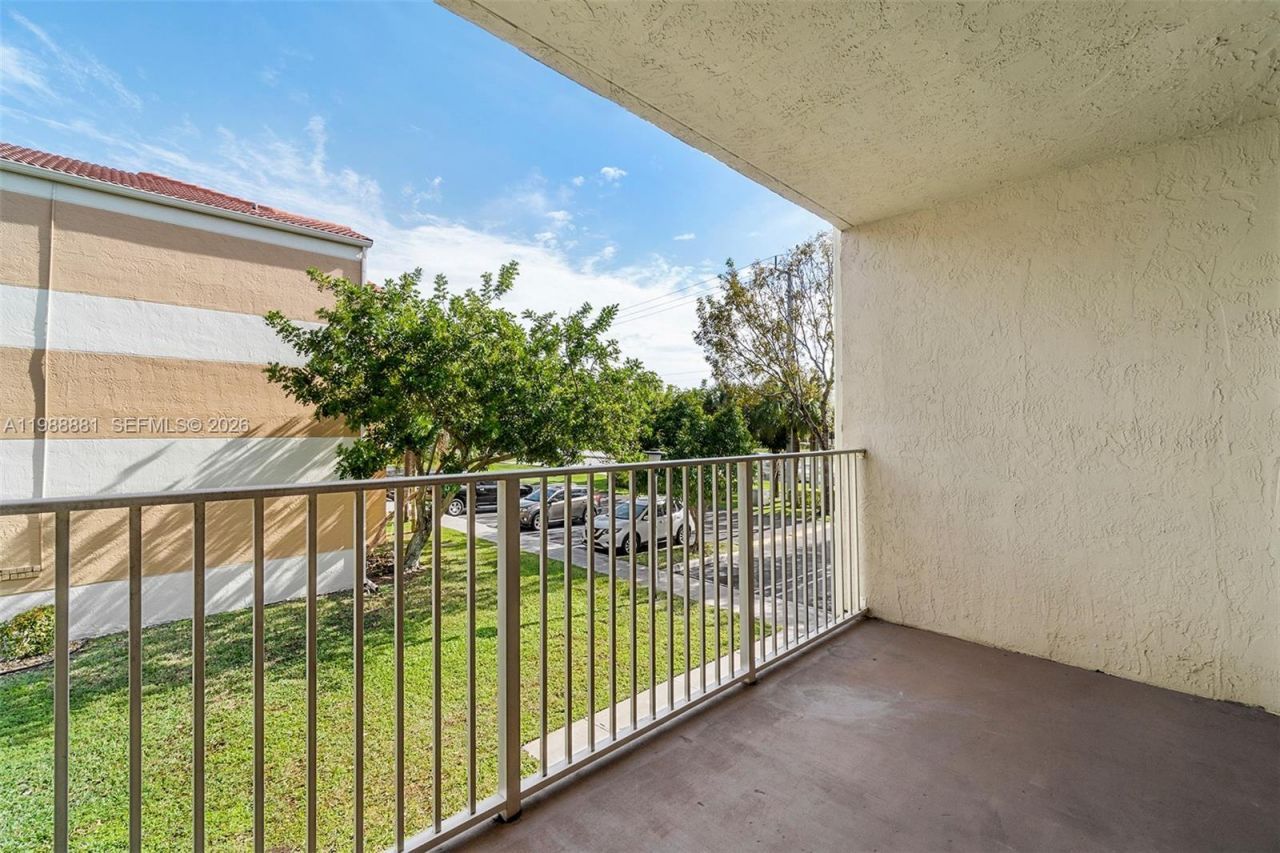 8302 NW 24th St , Unit 8302, Coral Springs, FL 33065 Photo