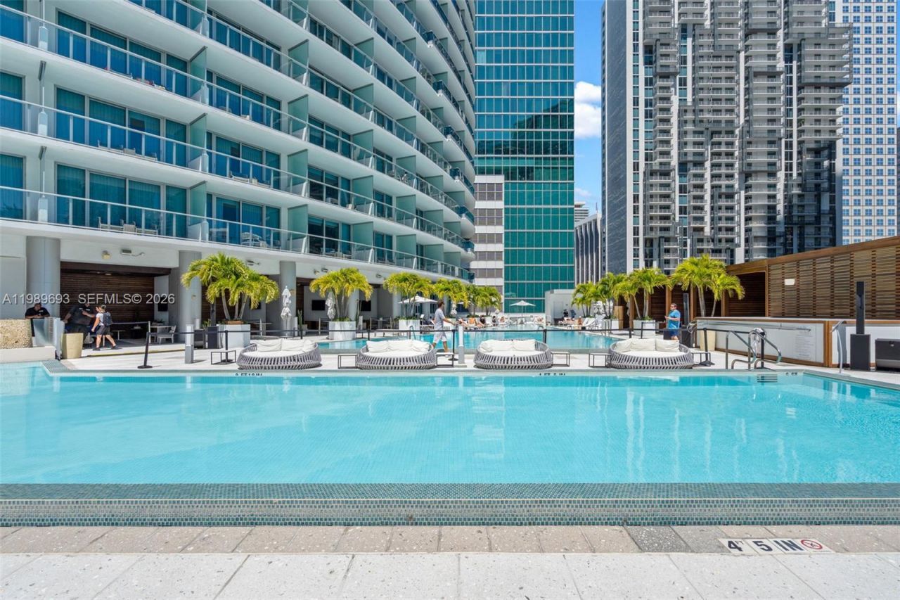200 Biscayne Boulevard Way, Unit 3707, Miami, FL 33131 Photo