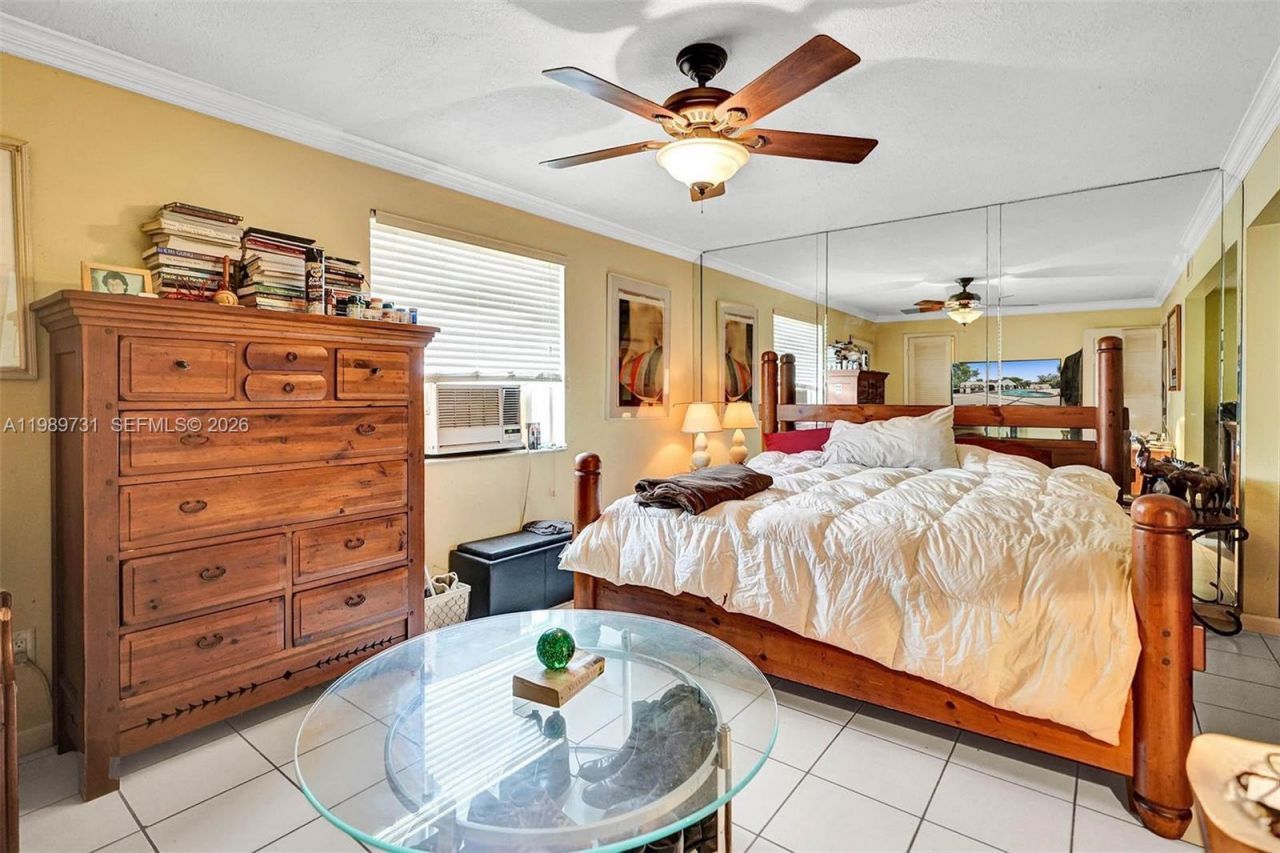 337 Ives Dairy Rd , Unit 12, Miami, FL 33179 Photo