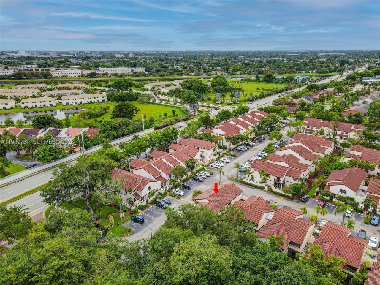 337 Ives Dairy Rd , Unit 12, Miami, FL 33179 Photo