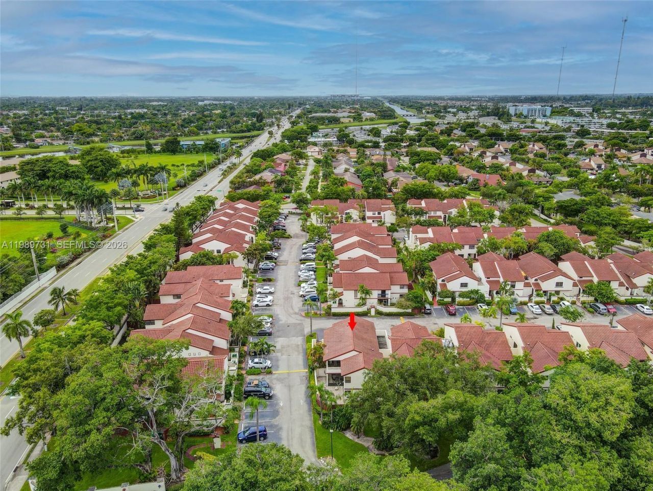 337 Ives Dairy Rd , Unit 12, Miami, FL 33179 Photo