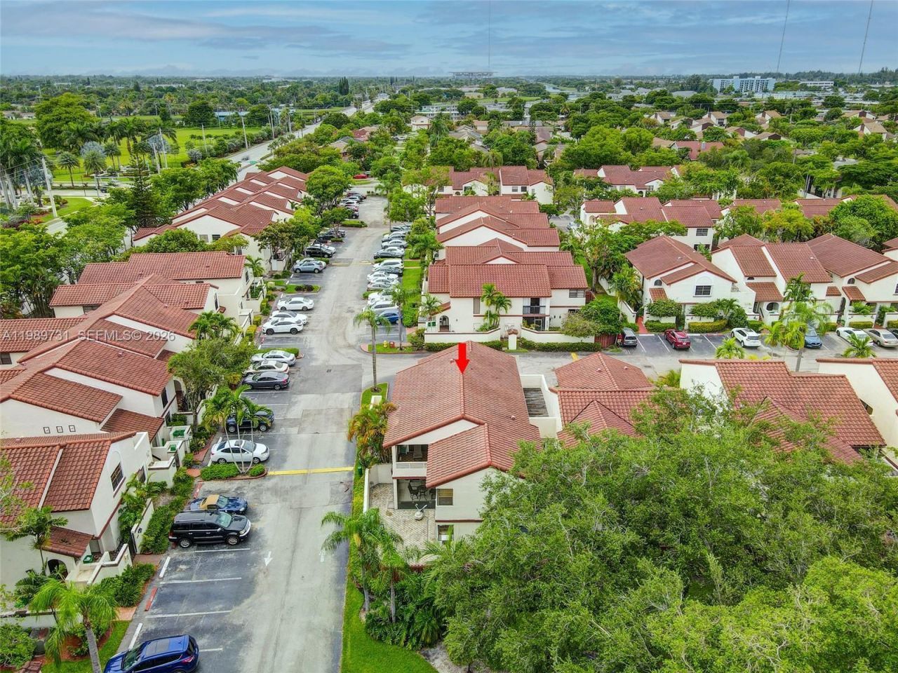 337 Ives Dairy Rd , Unit 12, Miami, FL 33179 Photo