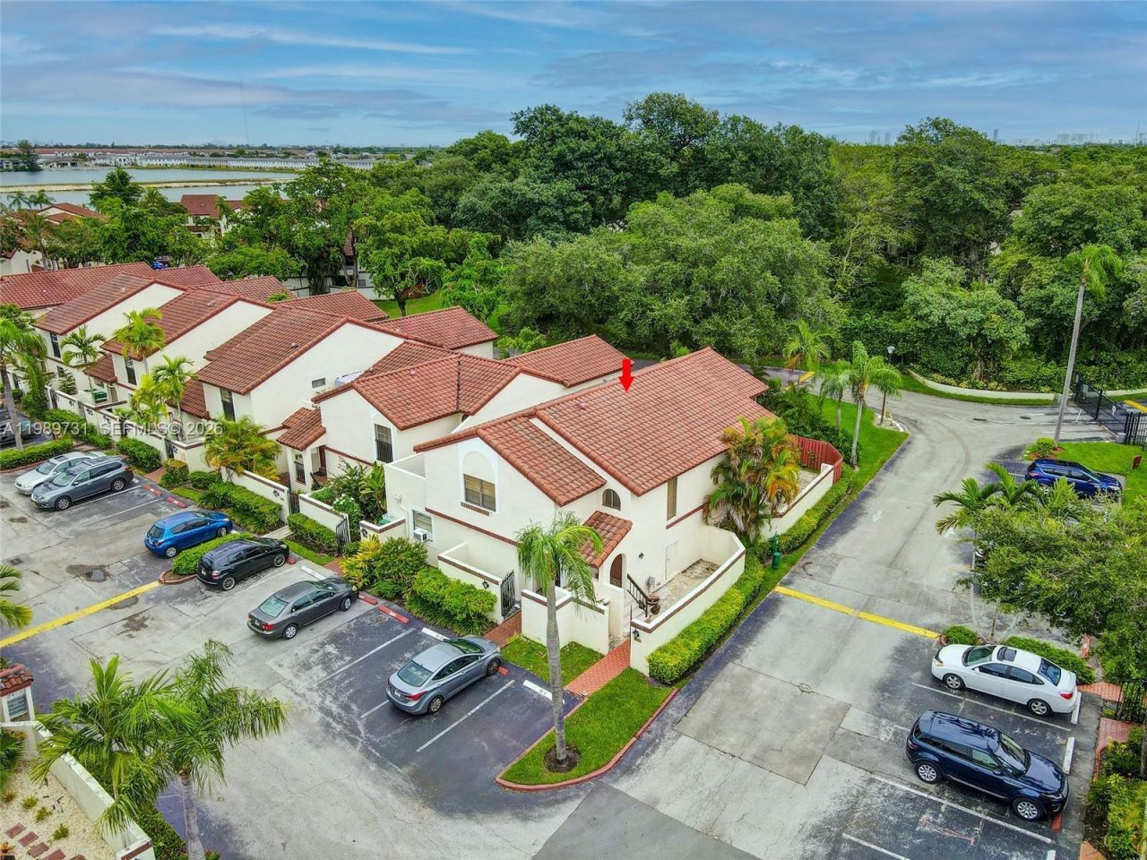 337 Ives Dairy Rd , Unit 12, Miami, FL 33179 Photo