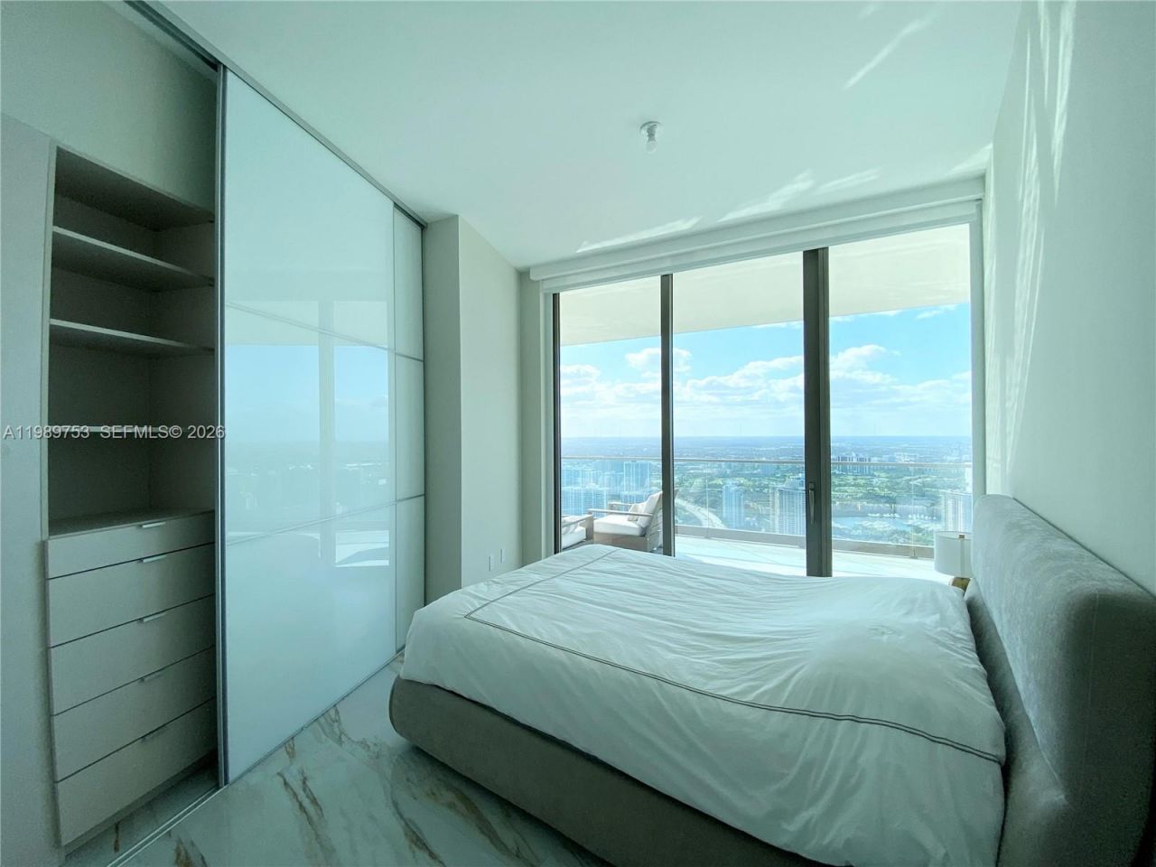 18975 Collins Ave , Unit 5105, Sunny Isles Beach, FL 33160 Photo