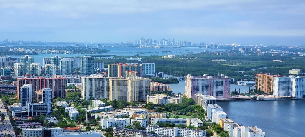 18975 Collins Ave , Unit 5105, Sunny Isles Beach, FL 33160 Photo