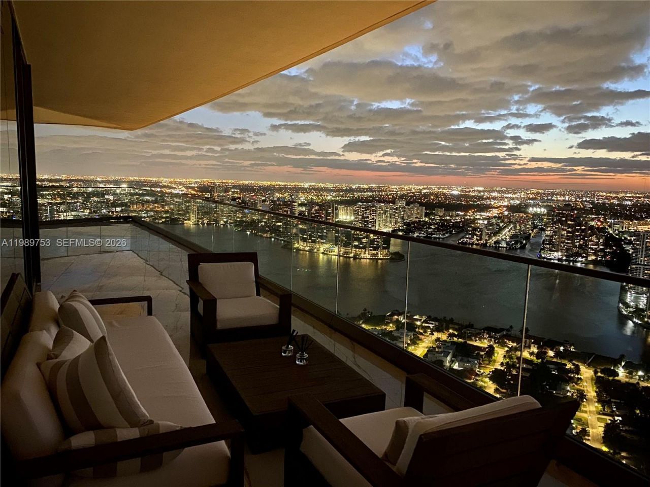 18975 Collins Ave , Unit 5105, Sunny Isles Beach, FL 33160 Photo